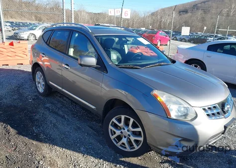 2013 Nissan Rogue Sv W/Sl Pkg z USA, uszkodzony, nr VIN JN8AS5MV8DW127863